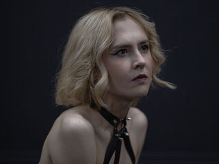 camslut webcam video MilaVeyra