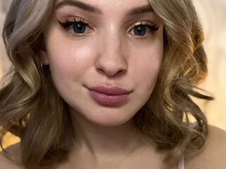 closeup webcam MilinaMorris