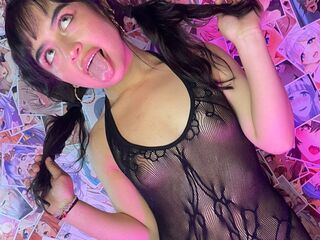 camslut showing pussy MinnieSalem