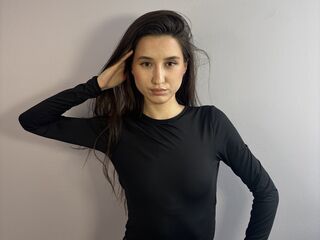 naughty camgirl fingering pussy MirelNaomi