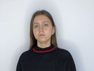 naked cam girl picture MiriamWhitener