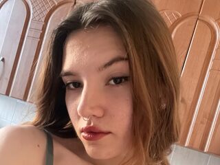 chat with cam MitsukoJurica