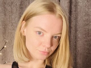 hot naked camgirl MoiraBaumgartel