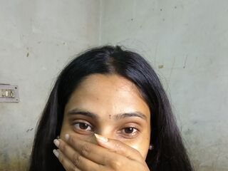 spy cam MuskaanSingh