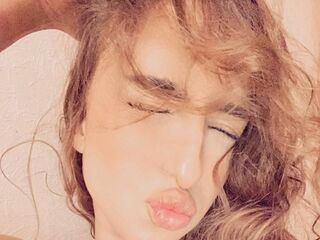 hot naked cam girl MyraRidler