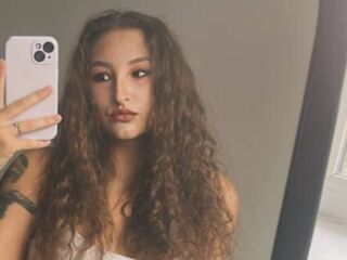 cam girl webcamsex NicholMikrot