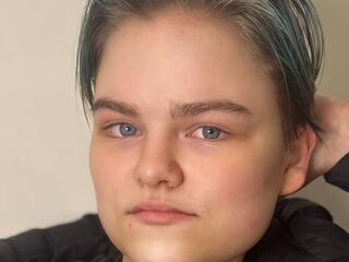 naked webcamgirl picture NilaPerine