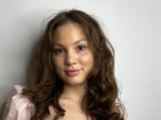 camwhore nude RegenaCrichlow