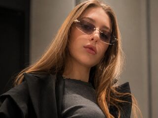 fingering camslut RosamondLaich