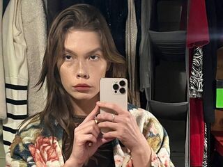 free jasmin web cam RubyRedkis