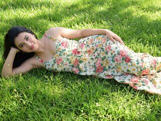 naked girl with webcam fingering pussy SamantaMonacos