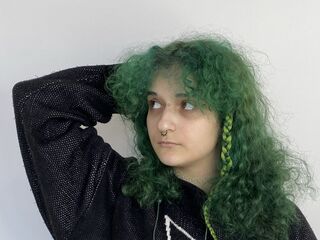 naughty camgirl masturbating SamellaMagowan