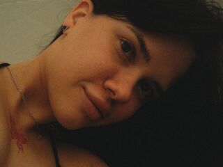beautiful webcamgirl SarahHunny