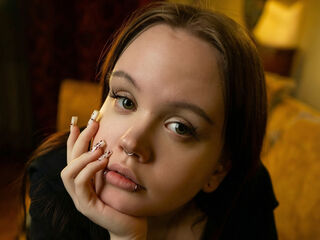 girl chatroom SarandaRyan