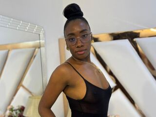 fingering cam slut SelenaRoas