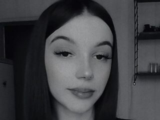 camgirl playing with sextoy SoilaHoyles