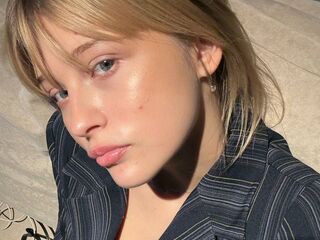 live cam girl SoledadMadon