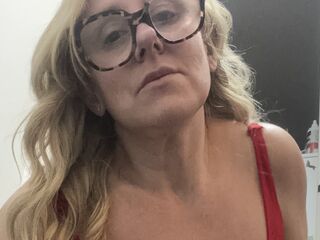 live sex webcam video SophiaHillUk