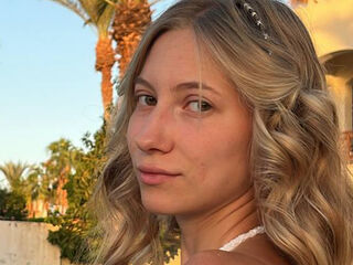 hot cam girl masturbating TainaTatge