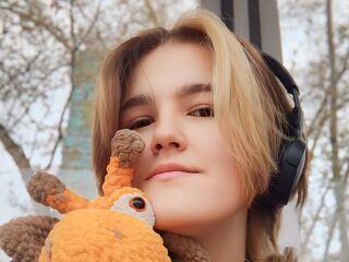 camwhore masturbating with sextoy TanyaFornier