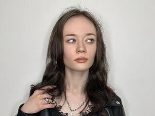 cam girl playing with dildo TenishaSeebold