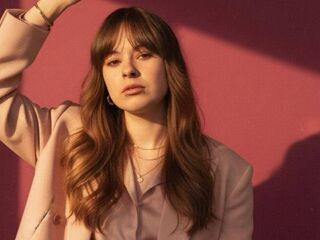 live webcam model TerinaLairmore