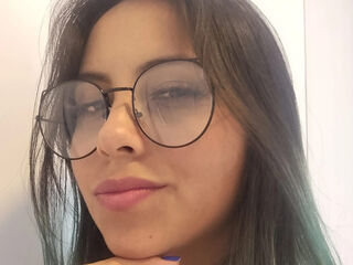 fingering cam girl picture ThiaraSanchez