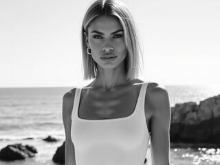 naked webcam girl photo TiannaGalaher