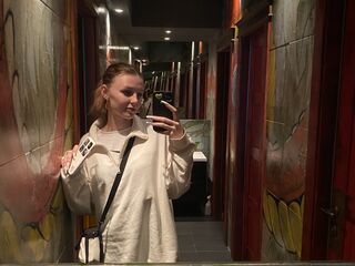 fingering girl webcam  ToriDanceer