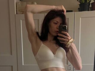 camgirl spreading pussy VeronicaRobinson