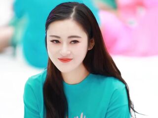 girl sex cam YolandaYang
