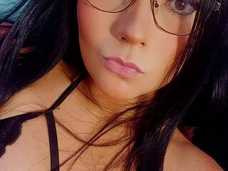 cam girl showing tits ZairaMist