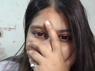 adult live webcam ZubiaKhan