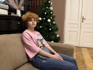 beautiful cam girl ZyraMonroe